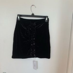 Black Velvet Skirt!!